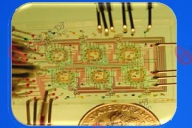 汶颢采用玻璃微孔加工微流控化学合成芯片