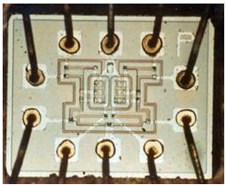 控制Apollo航天器（1960年代）的计算机的逻辑NOR IC组件。
